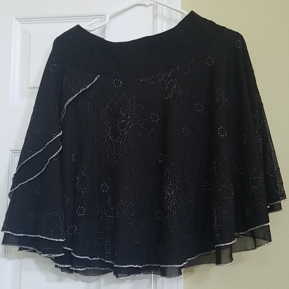 Cute Korean black & silver sparkle ruffle skirt